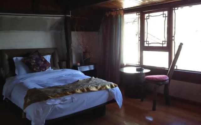 Lijiang Courier Inn