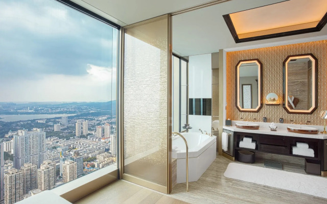 The Ritz-Carlton, Nanjing