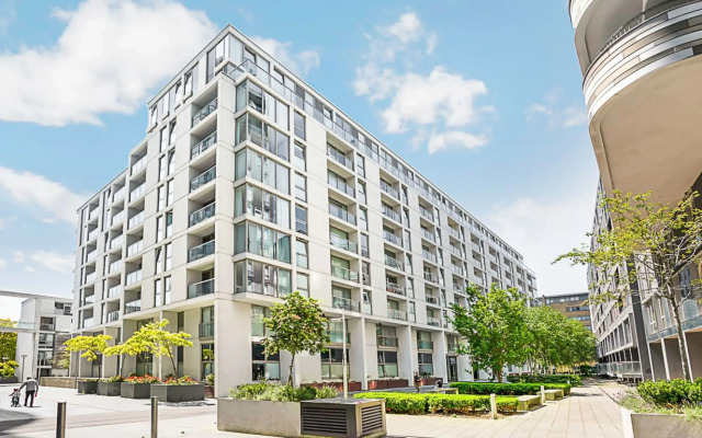 Urban Retreat: Stylish 1-bed Bliss