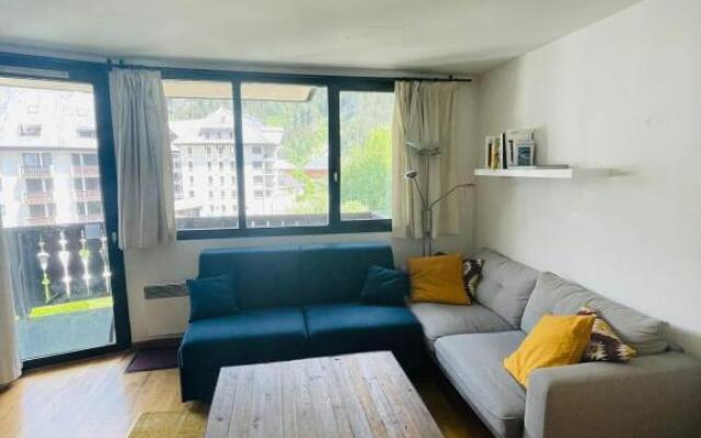 Nice 32m With Balcony View On The Mountain