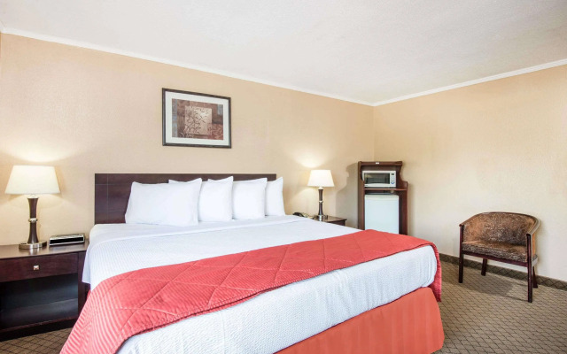 Red Roof Inn Ashtabula - Austinburg
