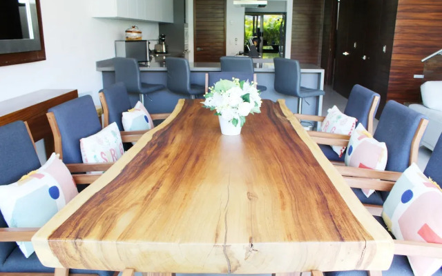 Three New Beautiful Villas In Punta Cala