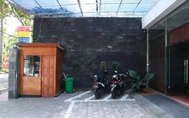 Griyo Sultan Agung near Station Malang Baru