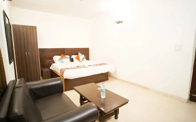 Roomshala 011 Hotel Oscar