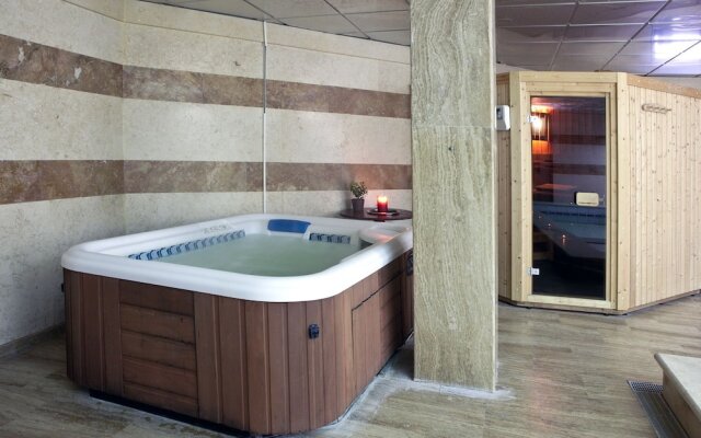 Lithos Hotel & Spa