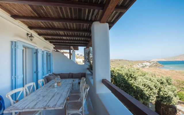 Beautiful Villa at Panormos