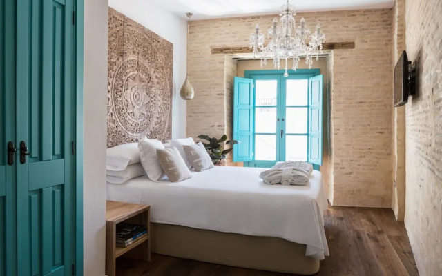 Puerta Catedral Art Gallery