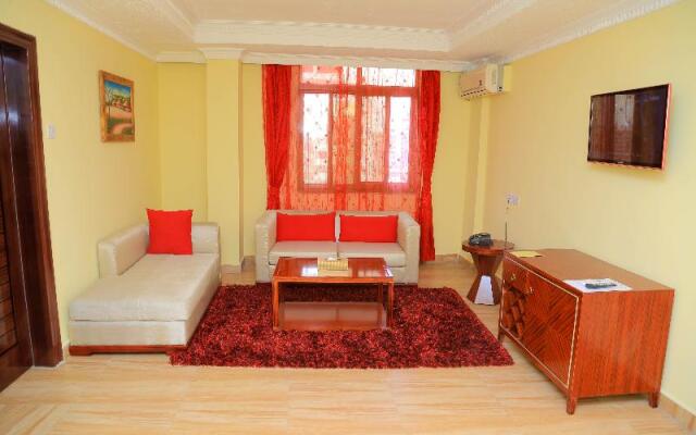 Tiffany Diamond Hotel Indira Gandhi Street