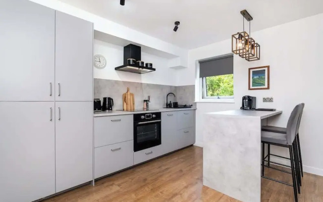 2bedroom Apartment-free Parking