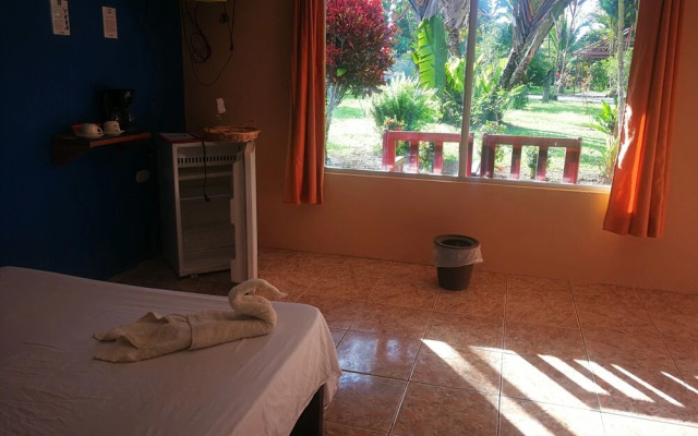 Costa Azul Lodge
