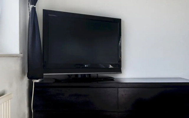 2 Double Bedroom Flat on Blackheath!