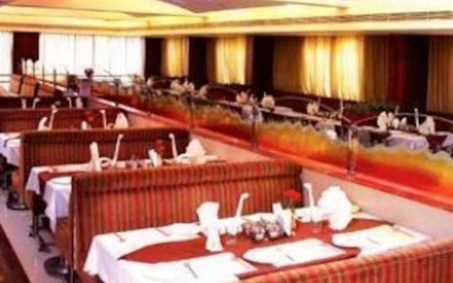 Hotel Nandhini St. Mark's Road