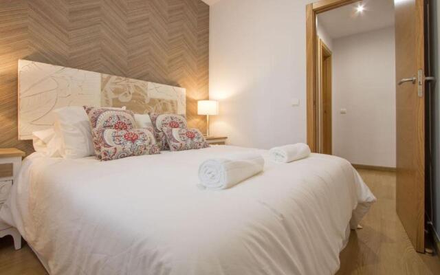 Luis Rey Central Suite by Valcambre