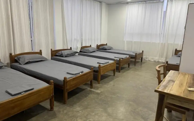 Colombo Mount Hostel
