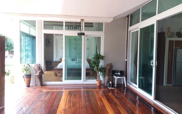 Mountain View Pool Villa Nakhonnayok