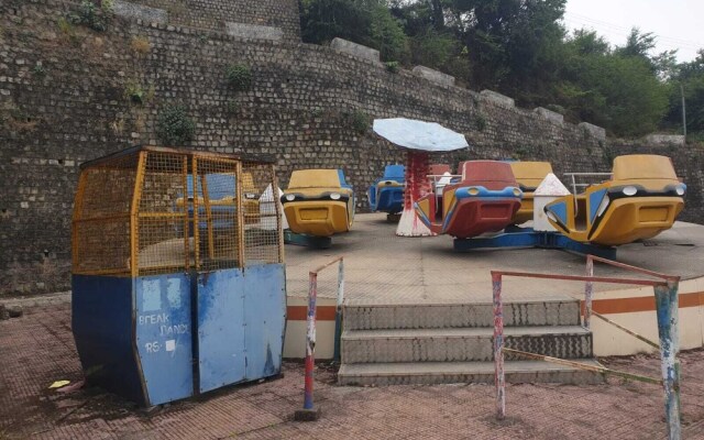 Wonder World Resort