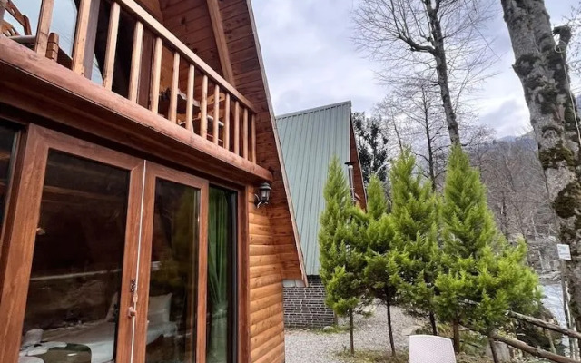 Yasam Bungalov