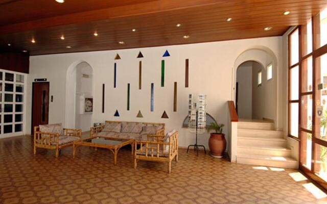 Zeus Hotels Palm Beach