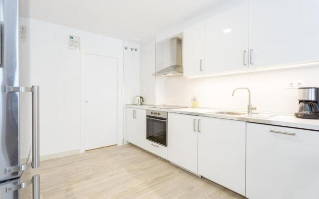 Nueva ALMUDENA Apartment by Cadiz4Rentals