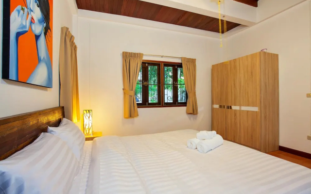 Unique Thai Style 4BR Pool Villa Nikkie