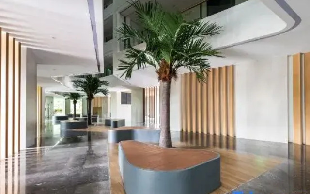 Sanya Yazhou Bay sea waves travel luxury seascape apartment