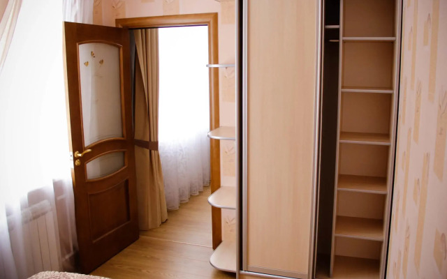 Апартаменты на Чапаева, 81