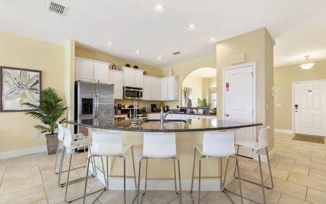 Poolhouse: 6 bedroom / 5 bath - OT4191