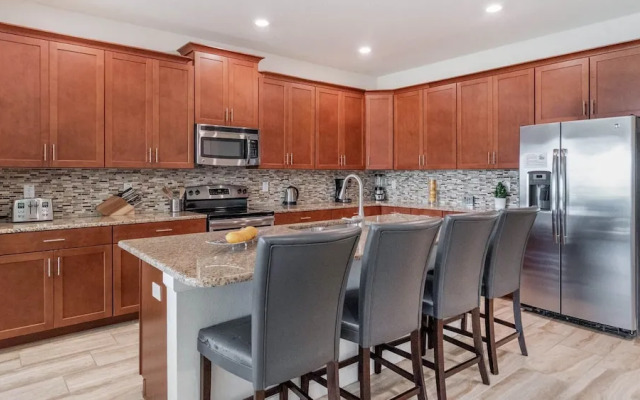 4741 Kings Castle Circle