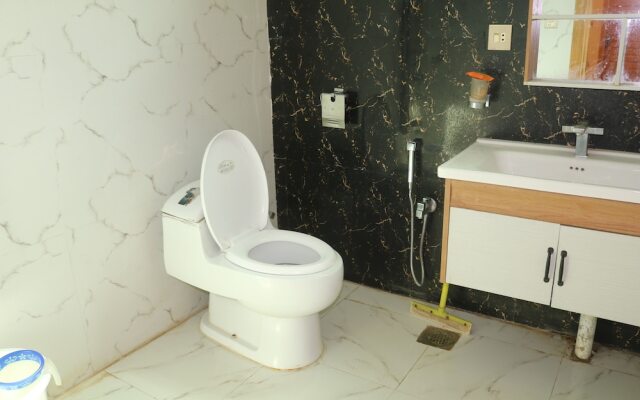 Zaryab Hotel & Restaurant