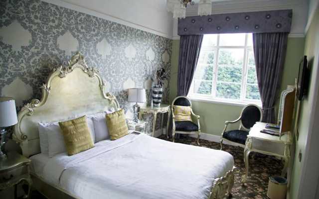 The Earl of Doncaster Hotel