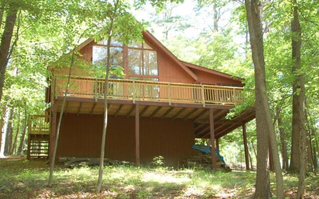 Fox Hollow - Cozy Den With a Hot Tub