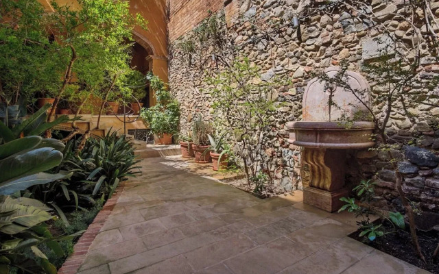 Hotel Suites Sant Jordi