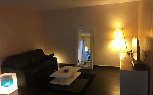 Short Stay Paris Apartments