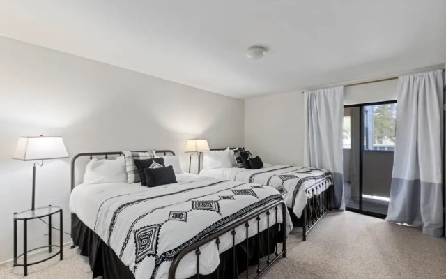 Luxurious 2 Bedroom Base Camp Condo - Steps From Kirkwood Village 2 Condo by Redawning - фото 1