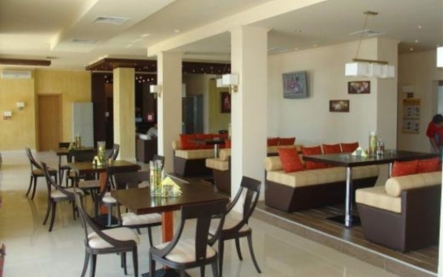 Golden Beach Aparthotel