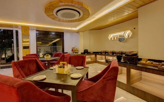 Woodrock Hotel Manali