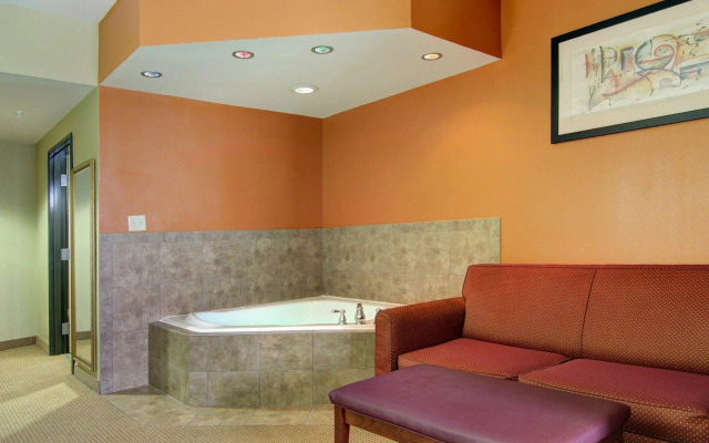 Comfort Suites El Paso West