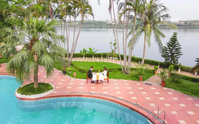 Century Riverside Hotel Hue