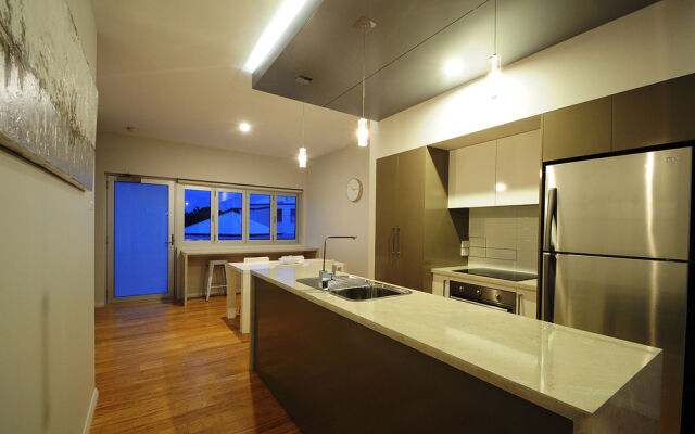 Aloha Waterfront Properties