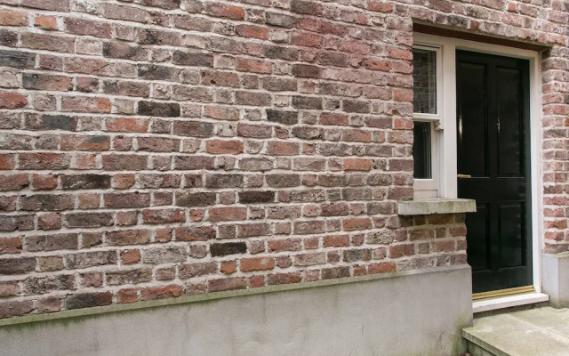 Malone Place Apartment