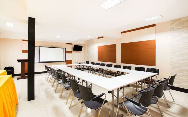 Oyo 244 Driggs Suites