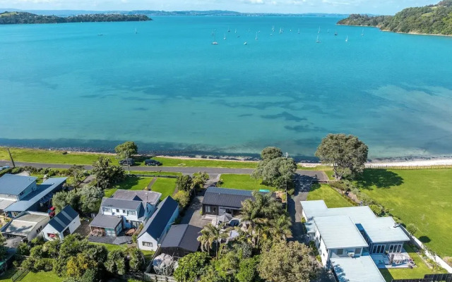 The Golden Pohutukawa Beach House