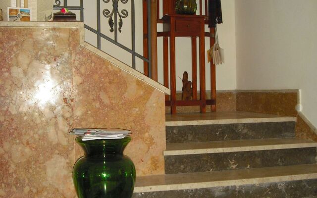 Almaran Bed & Breakfast