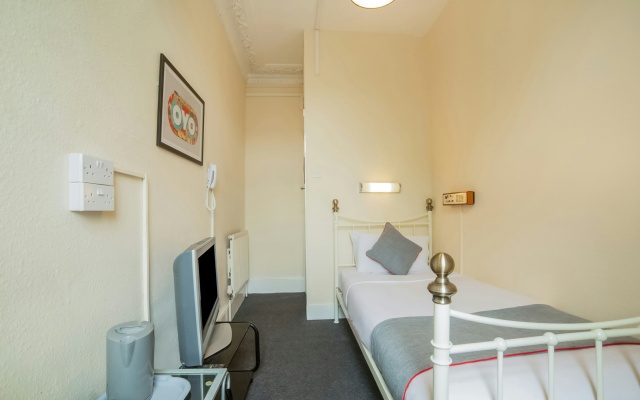 Devine Beach Hotel, Westcliff Southend-On-Sea