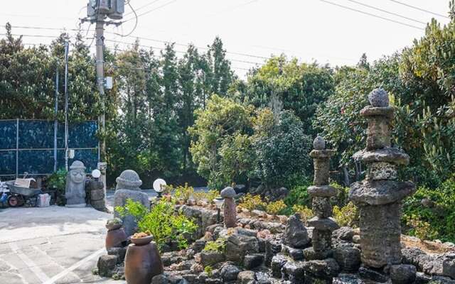 Seogwipo Haengbok Pension
