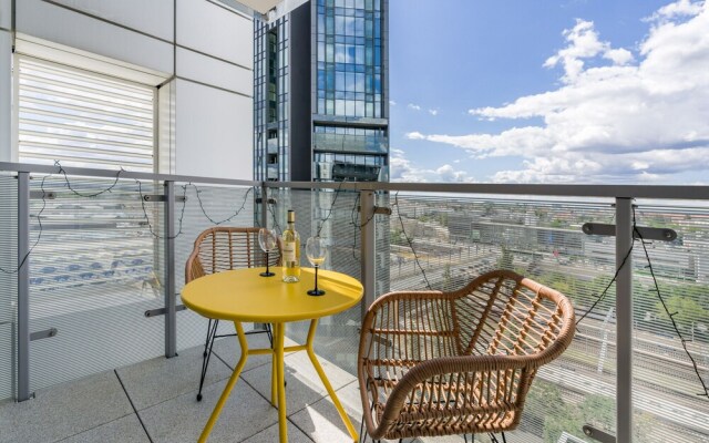 Apartment Dzielnica Cesarska by Renters