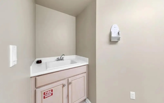 Silver Beach Towers - Penthouse106e