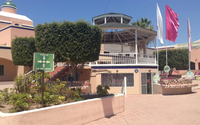 Los Jitos Hotel & Suites