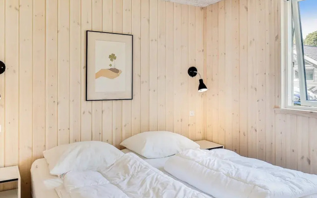 14 Person Holiday Home in Vaeggerlose