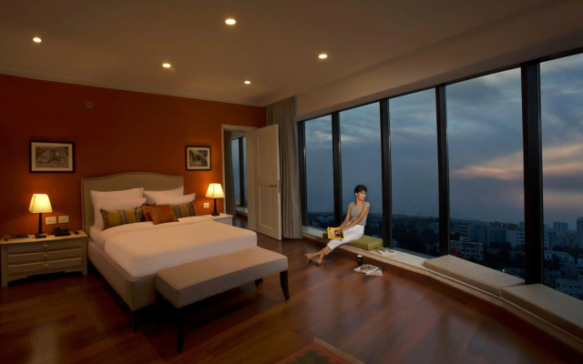 The Waverly Hotel & Residences